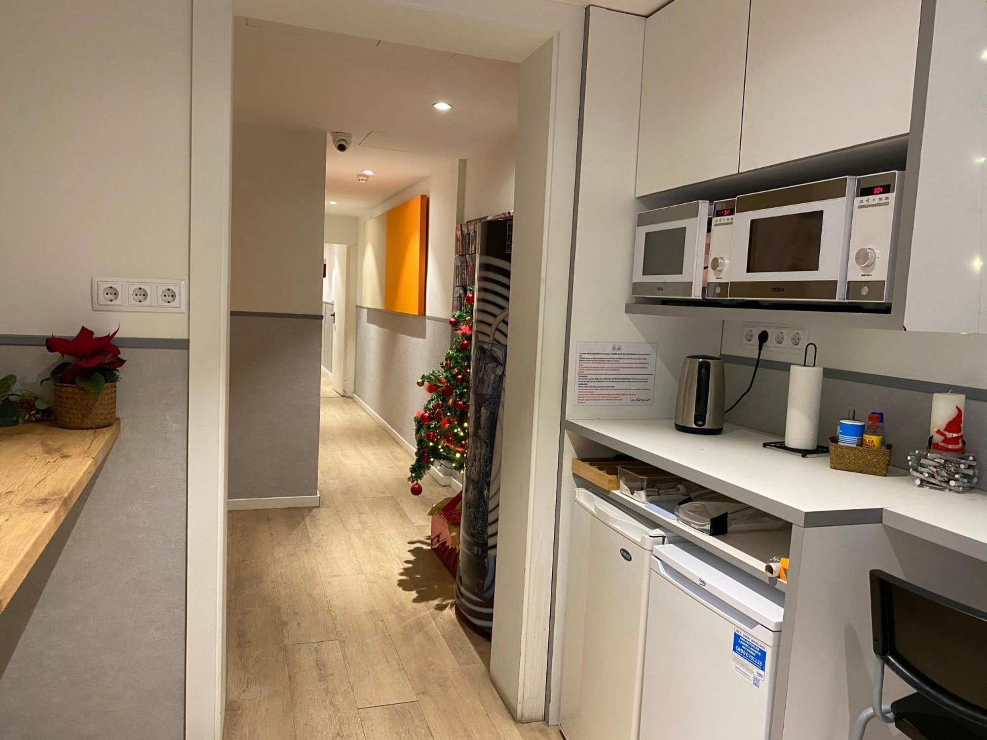 Hostal Bestprice Barcelona Stadium Extérieur photo