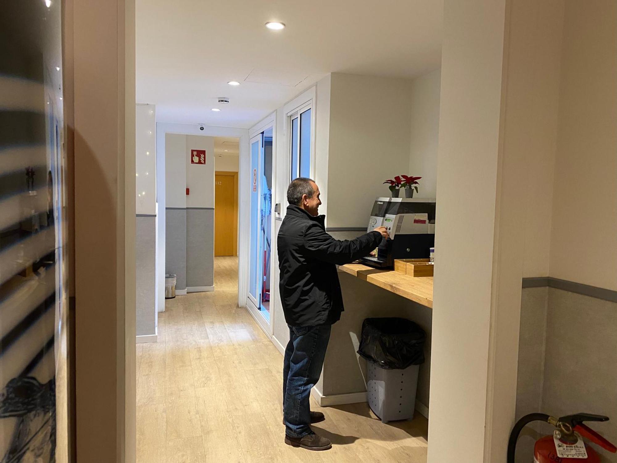 Hostal Bestprice Barcelona Stadium Extérieur photo