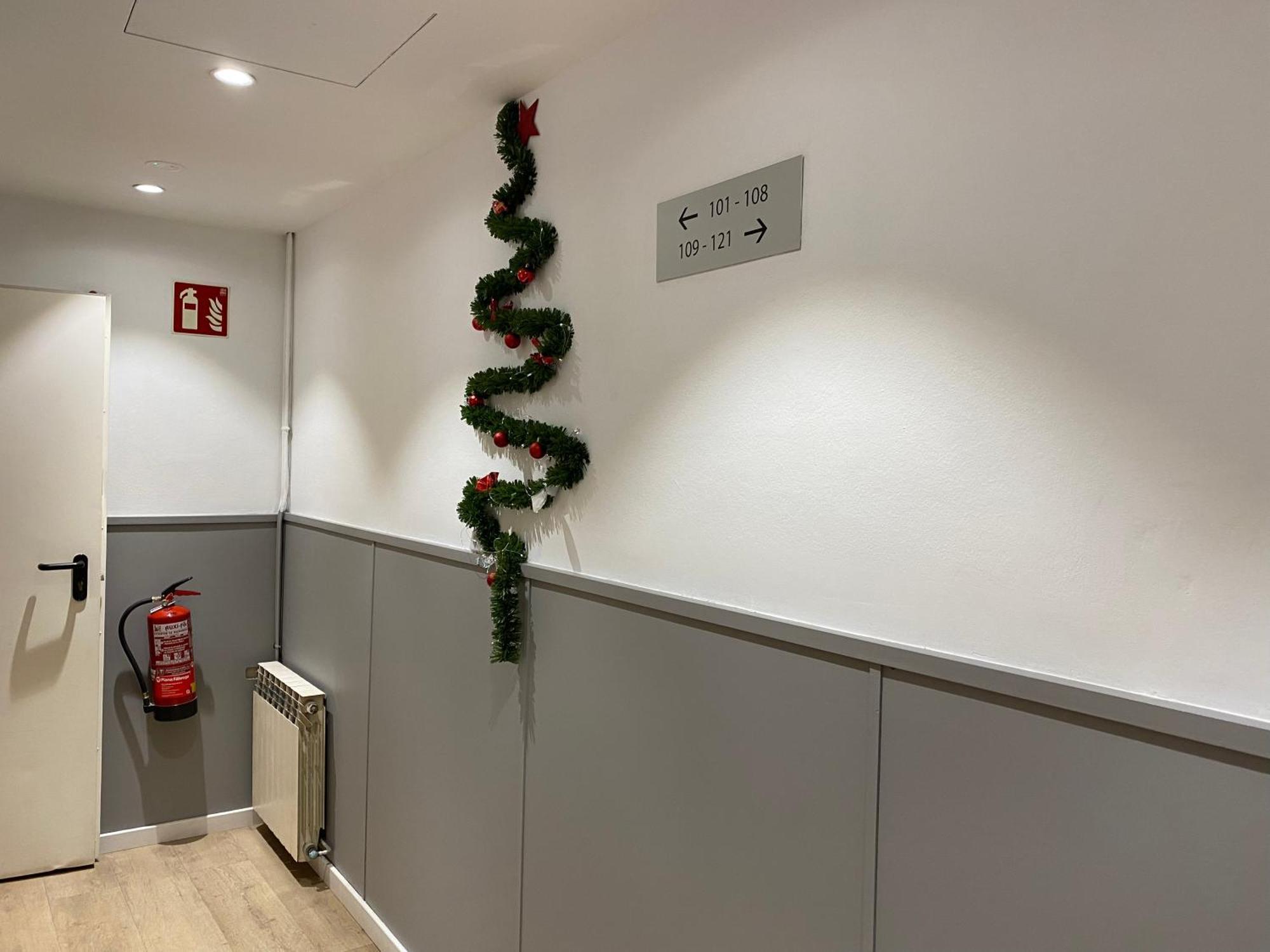 Hostal Bestprice Barcelona Stadium Extérieur photo