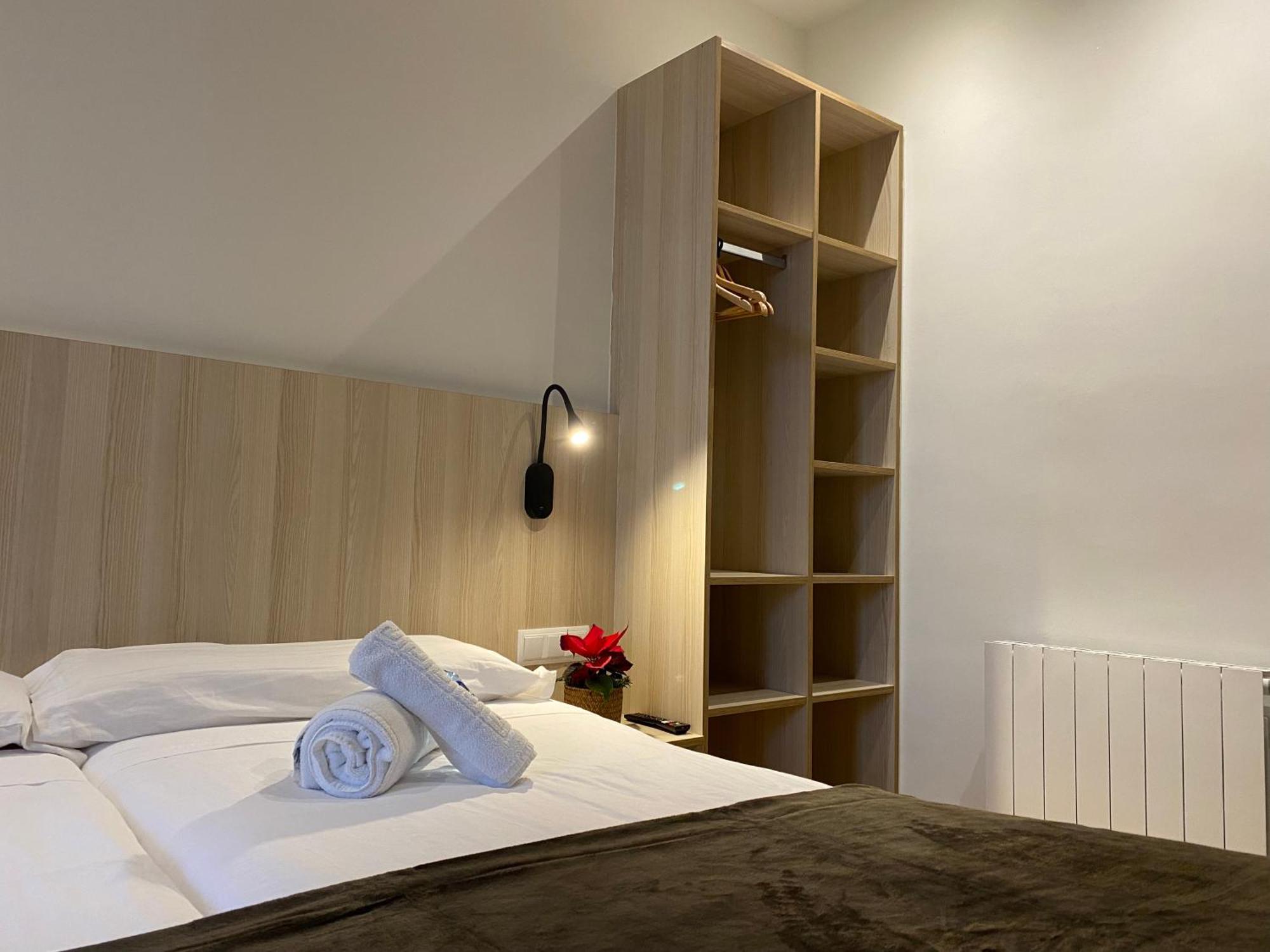 Hostal Bestprice Barcelona Stadium Extérieur photo