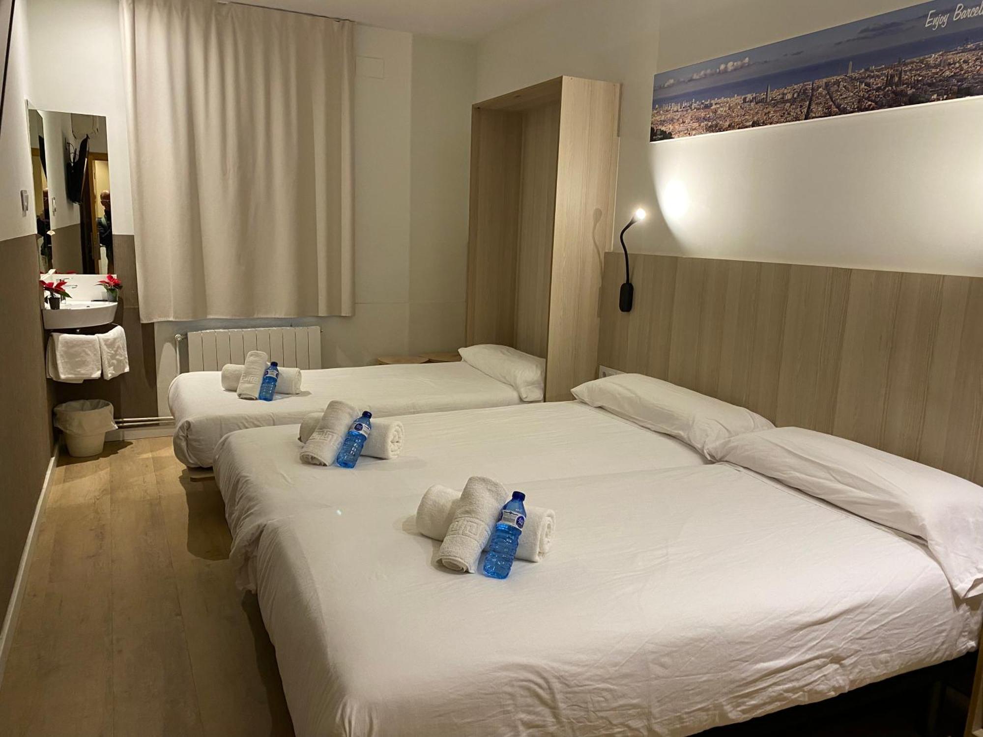 Hostal Bestprice Barcelona Stadium Extérieur photo