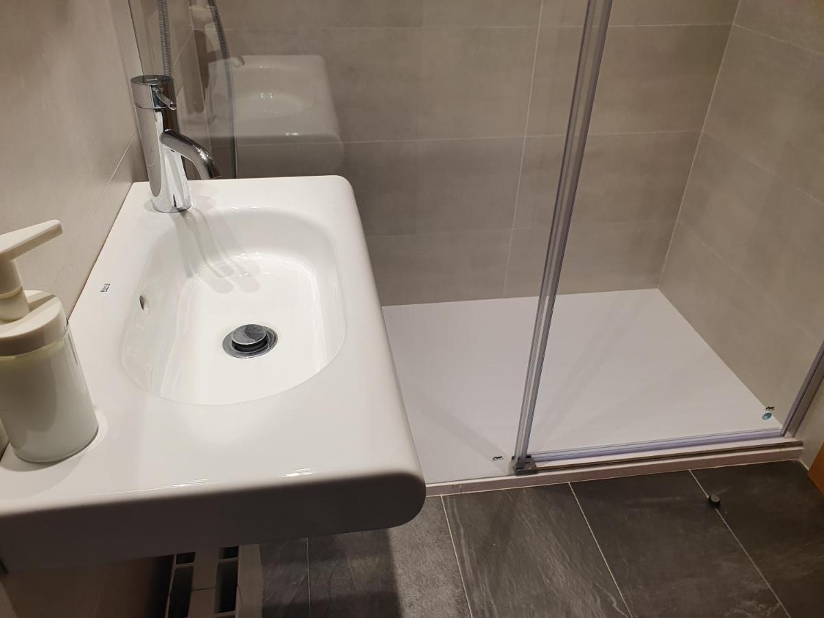 Hostal Bestprice Barcelona Stadium Extérieur photo
